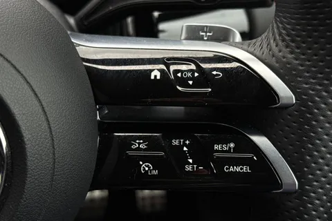 MM74EXH Mercedes-Benz Gla 200 AMG Line Premium 5dr Auto Thumbnail #41