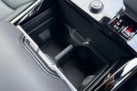 43 of 47 for Land Rover Range Rover Sport 3.0 D300 Dynamic SE 5dr