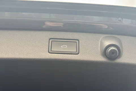 26 of 51 for VOLKSWAGEN ARTEON 2.0 TSI R-Line 5dr DSG