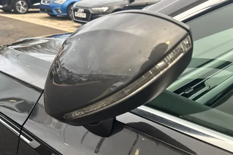 27 of 51 for VOLKSWAGEN ARTEON 2.0 TSI R-Line 5dr DSG