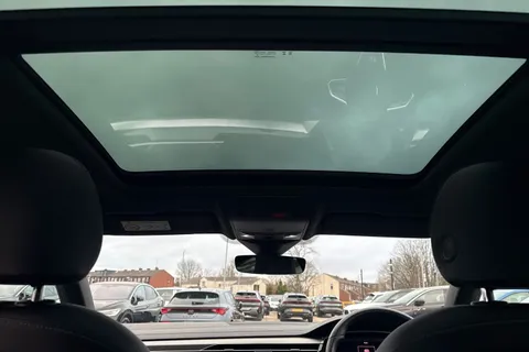 32 of 51 for VOLKSWAGEN ARTEON 2.0 TSI R-Line 5dr DSG