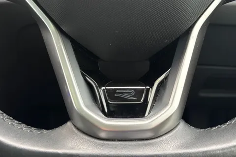 38 of 51 for VOLKSWAGEN ARTEON 2.0 TSI R-Line 5dr DSG