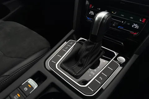 41 of 51 for VOLKSWAGEN ARTEON 2.0 TSI R-Line 5dr DSG