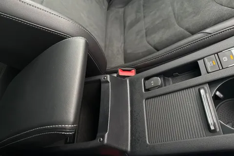 42 of 51 for VOLKSWAGEN ARTEON 2.0 TSI R-Line 5dr DSG