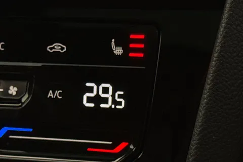 45 of 51 for VOLKSWAGEN ARTEON 2.0 TSI R-Line 5dr DSG