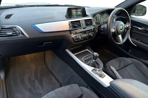 HS18GHA BMW 2 Series 1.5 218i M Sport Euro 6 (s/s) 2dr Thumbnail #16