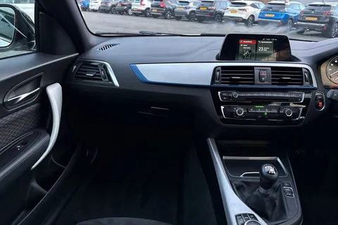 HS18GHA BMW 2 Series 1.5 218i M Sport Euro 6 (s/s) 2dr Thumbnail #21