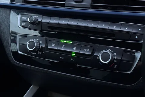 HS18GHA BMW 2 Series 1.5 218i M Sport Euro 6 (s/s) 2dr Thumbnail #23