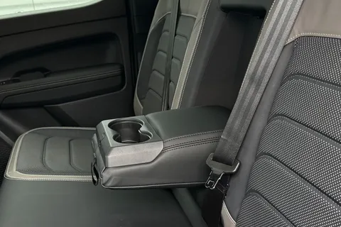 CP74FAK Volkswagen Amarok D/Cab Pick Up Style 2.0 TDI 205 4MOTION Auto Thumbnail #35