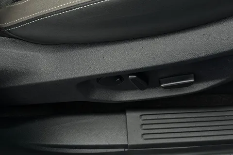 CP74FAK Volkswagen Amarok D/Cab Pick Up Style 2.0 TDI 205 4MOTION Auto Thumbnail #37