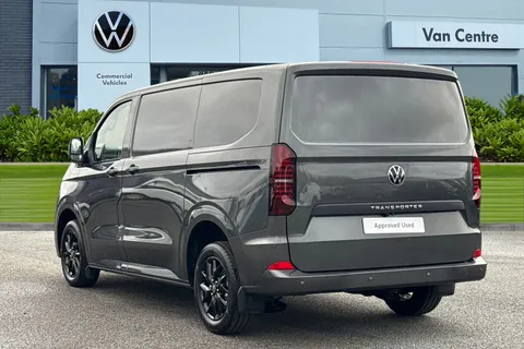 DC75FVO Volkswagen Transporter T28 Panel Van Commerce Pro SWB 150 PS 2.0 TDI 6sp Manual -  Delivery Miles Thumbnail #3