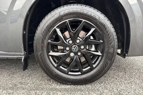 DC75FVO Volkswagen Transporter T28 Panel Van Commerce Pro SWB 150 PS 2.0 TDI 6sp Manual -  Delivery Miles Thumbnail #10