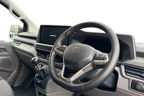 DC75FVO Volkswagen Transporter T28 Panel Van Commerce Pro SWB 150 PS 2.0 TDI 6sp Manual -  Delivery Miles Thumbnail #14