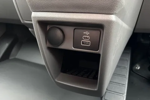 DC75FVO Volkswagen Transporter T28 Panel Van Commerce Pro SWB 150 PS 2.0 TDI 6sp Manual -  Delivery Miles Thumbnail #39