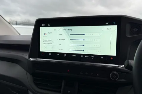 DC75FVO Volkswagen Transporter T28 Panel Van Commerce Pro SWB 150 PS 2.0 TDI 6sp Manual -  Delivery Miles Thumbnail #53