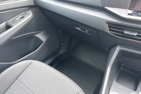 DC75LDU Volkswagen Caddy 2.0 TDI 102PS Commerce Pro Van [Tech Pack] Thumbnail #20