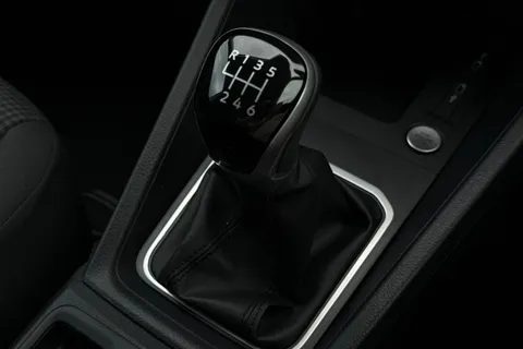 DC75LDU Volkswagen Caddy 2.0 TDI 102PS Commerce Pro Van [Tech Pack] Thumbnail #23