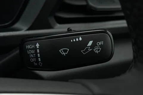 DC75LDU Volkswagen Caddy 2.0 TDI 102PS Commerce Pro Van [Tech Pack] Thumbnail #39