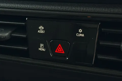 DC75LDU Volkswagen Caddy 2.0 TDI 102PS Commerce Pro Van [Tech Pack] Thumbnail #42