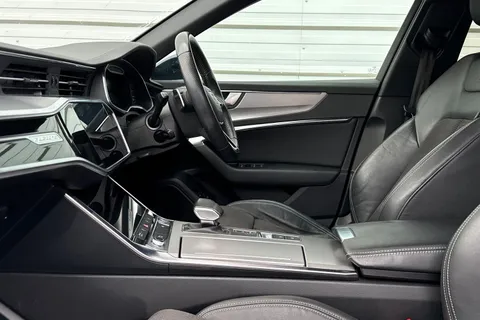 33 of 64 for Audi A6 Avant 2.0 TFSI 45 S line S Tronic quattro Euro 6 (s/s) 5dr