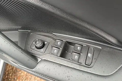  Volkswagen Tiguan 1.5 eTSI MHEV Match DSG Euro 6 (s/s) 5dr Thumbnail #20