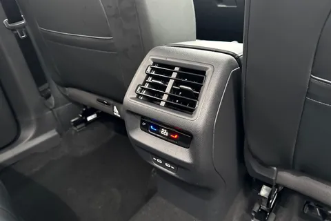  Volkswagen Tiguan 1.5 eTSI MHEV Match DSG Euro 6 (s/s) 5dr Thumbnail #29