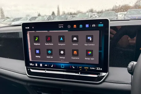  Volkswagen Tiguan 1.5 eTSI MHEV Match DSG Euro 6 (s/s) 5dr Thumbnail #38