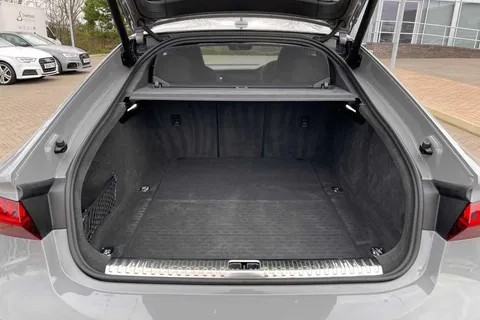 DY73GUU Audi RS 7 4.0 TFSI V8 Performance Carbon Vorsprung Sportback Tiptronic quattro Euro 6 (s/s) 5dr Thumbnail #9