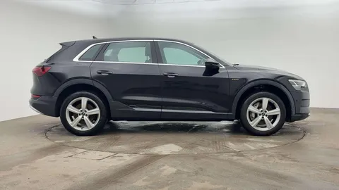 3 of 10 for Audi e-tron Technik 50 quattro 230,00 kW