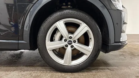 8 of 10 for Audi e-tron Technik 50 quattro 230,00 kW