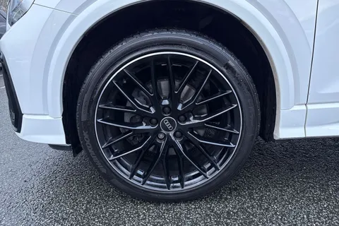 DN71TXE Audi Q2 Black Edition 35 TFSI 150 PS 6-speed Thumbnail #14