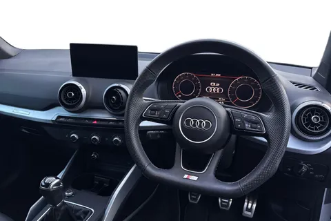 DN71TXE Audi Q2 Black Edition 35 TFSI 150 PS 6-speed Thumbnail #18