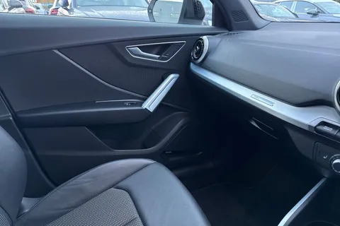 DN71TXE Audi Q2 Black Edition 35 TFSI 150 PS 6-speed Thumbnail #20