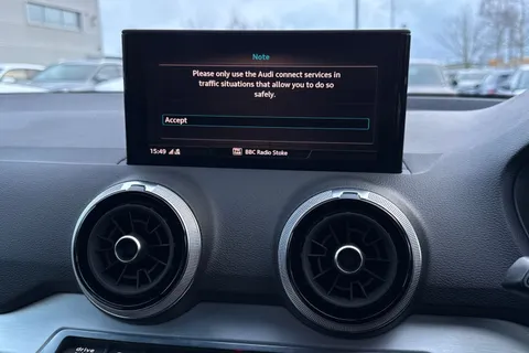 DN71TXE Audi Q2 Black Edition 35 TFSI 150 PS 6-speed Thumbnail #26