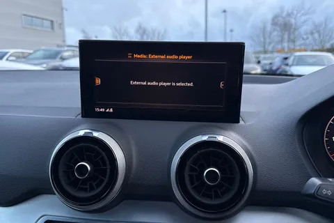 DN71TXE Audi Q2 Black Edition 35 TFSI 150 PS 6-speed Thumbnail #29