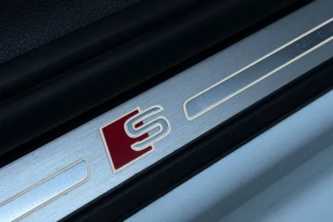 DN71TXE Audi Q2 Black Edition 35 TFSI 150 PS 6-speed Thumbnail #39