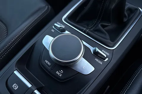 DN71TXE Audi Q2 Black Edition 35 TFSI 150 PS 6-speed Thumbnail #53