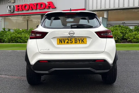 NV25BYK Nissan Juke 1.0 DiG-T Acenta Premium 5dr DCT Thumbnail #7