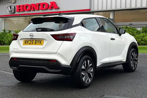 NV25BYK Nissan Juke 1.0 DiG-T Acenta Premium 5dr DCT Thumbnail #9
