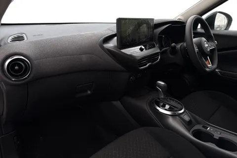 NV25BYK Nissan Juke 1.0 DiG-T Acenta Premium 5dr DCT Thumbnail #17
