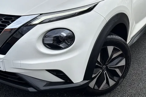 NV25BYK Nissan Juke 1.0 DiG-T Acenta Premium 5dr DCT Thumbnail #27