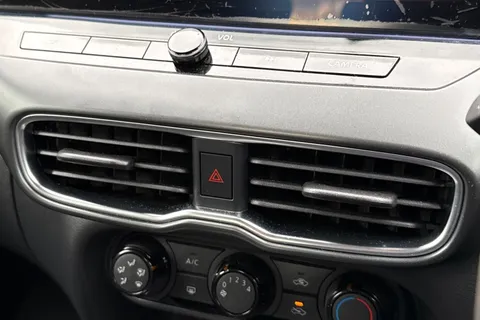 NV25BYK Nissan Juke 1.0 DiG-T Acenta Premium 5dr DCT Thumbnail #38