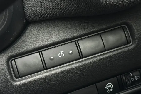 NV25BYK Nissan Juke 1.0 DiG-T Acenta Premium 5dr DCT Thumbnail #43