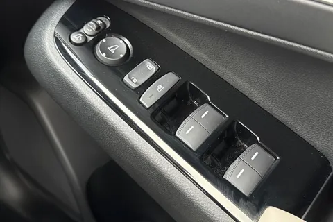 RA74EPL Honda HR-V 1.5 eHEV Advance Style 5dr CVT Thumbnail #40