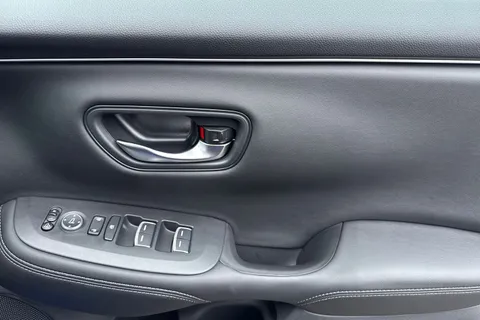 RX75UKS Honda ZR-V 2.0 eHEV Elegance 5dr CVT Thumbnail #24