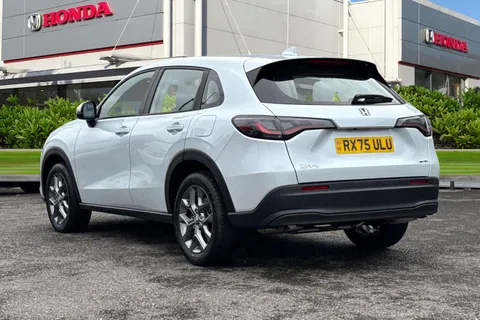 RX75ULU Honda ZR-V 2.0 eHEV Elegance 5dr CVT Thumbnail #3