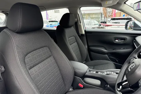 RX75ULU Honda ZR-V 2.0 eHEV Elegance 5dr CVT Thumbnail #25