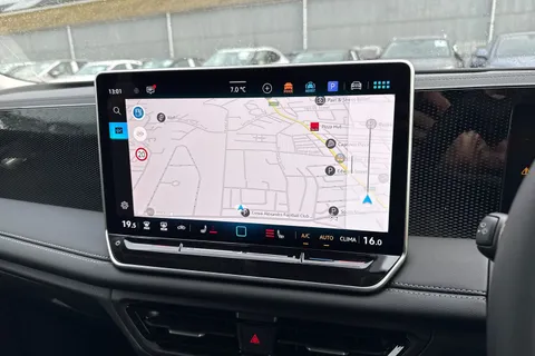 Volkswagen Tiguan 2.0 TDI Match DSG Euro 6 (s/s) 5dr Thumbnail #16