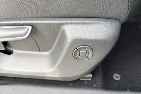 Volkswagen Tiguan 2.0 TDI Match DSG Euro 6 (s/s) 5dr Thumbnail #31