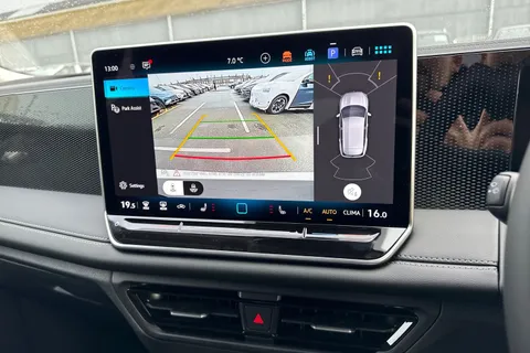 Volkswagen Tiguan 2.0 TDI Match DSG Euro 6 (s/s) 5dr Thumbnail #43